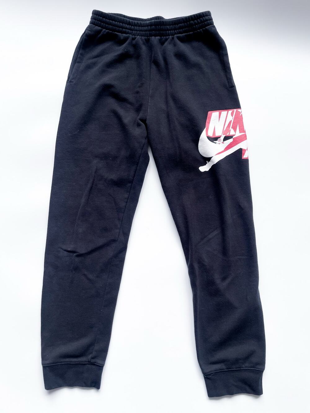 Teen Boy's Jordan Nike Air Black and Red Sweatpants Size XL 13-15